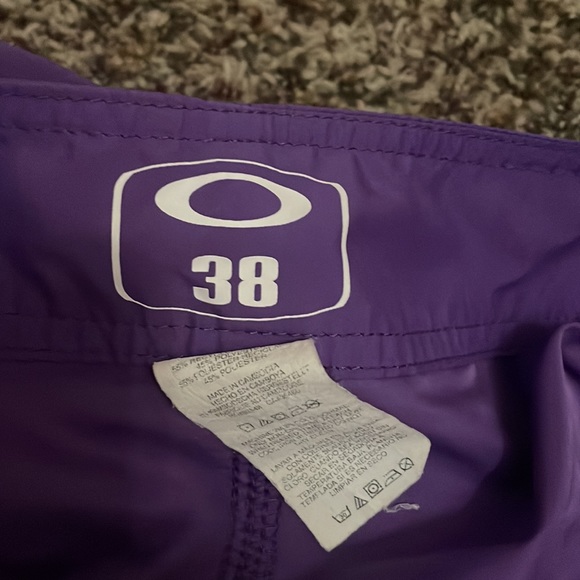Oakley swim trunks - Picture 3 of 4
